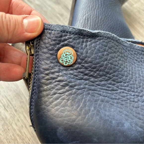 Navy Leather Ankle Boots with back zip size 40 - Picture 7 of 9